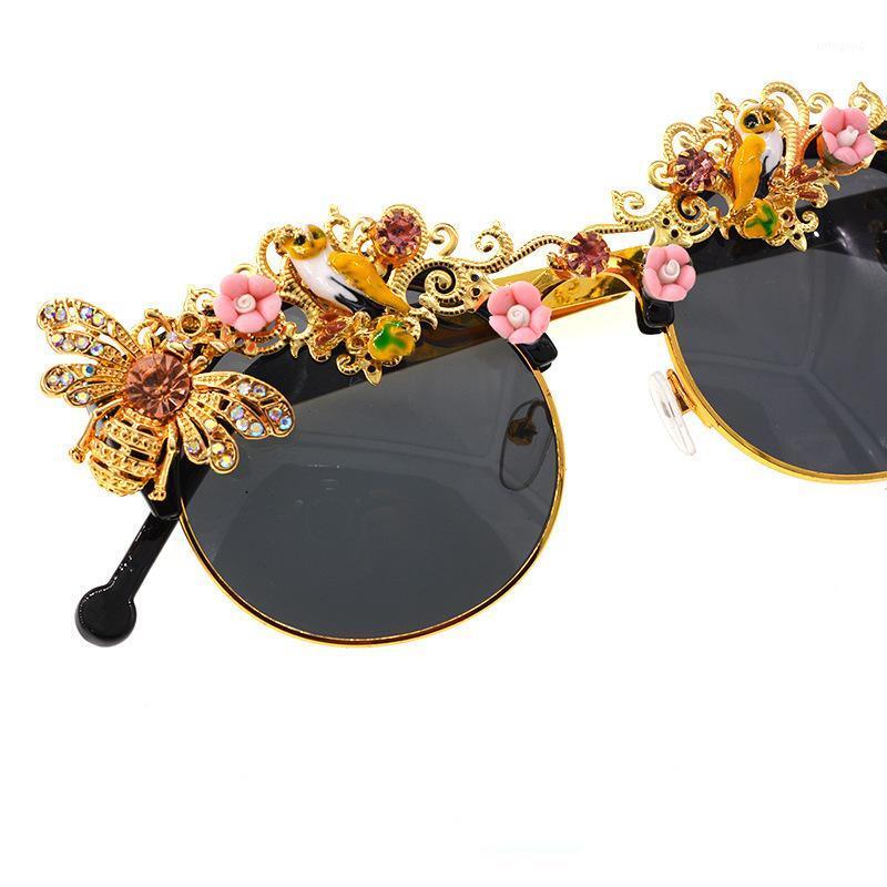 

Sunglasses 2021 Handmade Luxury Baroque Rhinestone Flower Bee For Women Brand Female Sun Glasses Oculos Crystal Eyewear Party1