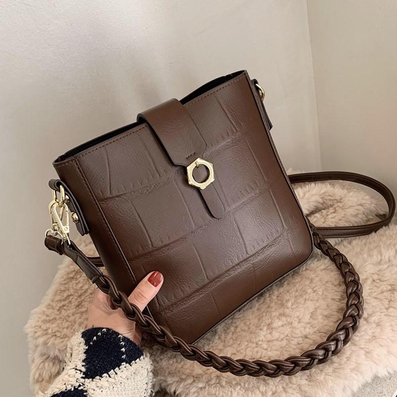 

Vintage Weave Shoulder Strap Bags for Women Leather Messenger Handbag Female Small Stone Pattern Crossbody Bag, Black