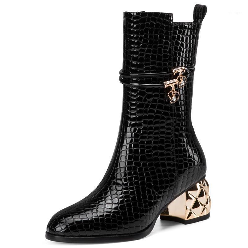 

High Quality 2021 Hot Sale European Style Round Toe High Heel Winter Shoes Metal Decoration Mature Elegant Lady Short Boots1, Black