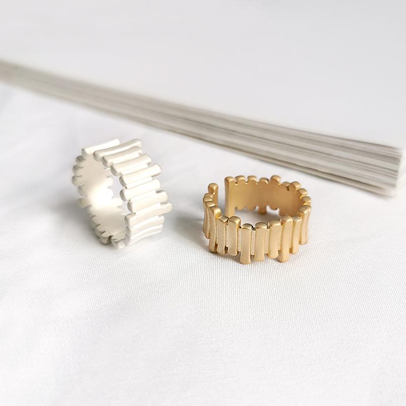 

Peri'sBox Matte Gold Wide Irregular Rings Vertical Stripes Geometric Rings for Women Minimalist Open Ring Adjustable 2021 Hot