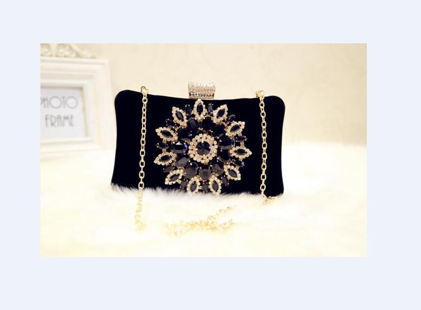 

HBP handmade beaded dinner bag exquisite and stylish compact necessary for European and American banquets clutch bag magnetic buckl 001, Black