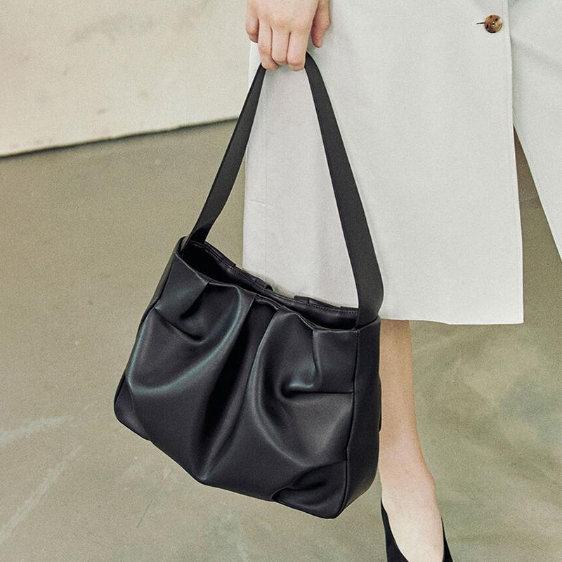 

Large Capacity Tote Bag for Women All-Match Single Shoulder Handbags High Quality Pu Leather Casual Tote Bags Sac De Luxe Femme, Black bag