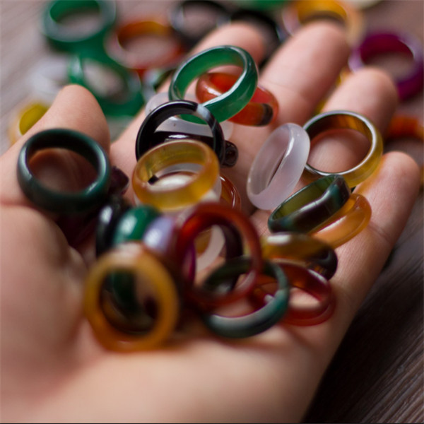 

Inside Diameter 16mm-18mm Width 6mm Factory Direct Sale Agate Ring New Jade Agate Accessories Couple RingS black pink green white red