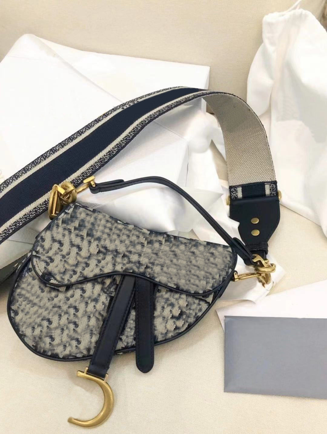 

top luxurys designers bags Designer handbag lady Genuine leather handbag with letters shoulder bag high quality genuine leather Shoulder