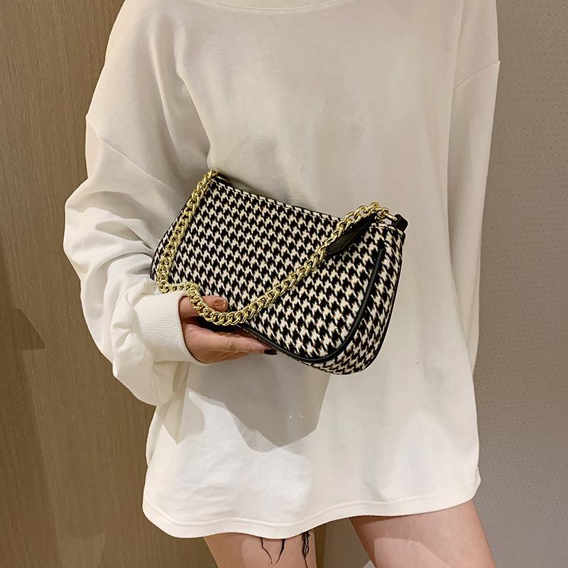 

vintage houndstooth women shoulder bags designer baguette shepe handbag luxury wool plaid crossbody bag female small purses 2020, Black