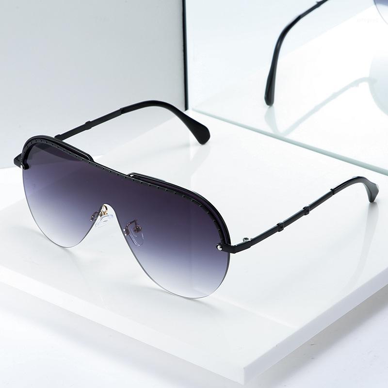 

Sunglasses Vintage Oversize Men One Piece Goggle Semi Rimless Eyewears For Outdoor Club Shades Oculos Gafas 7050DF1