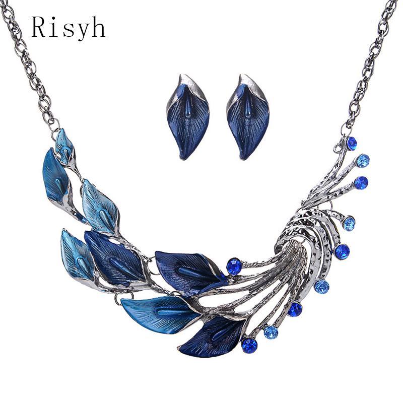 

Chokers Risyh Fashion Lady Necklace Peacock Tail Begonia Flower Jewelry Set1