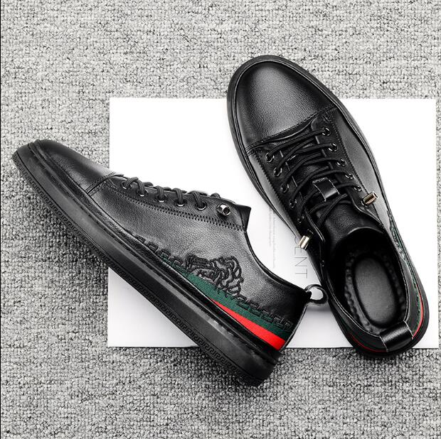 

2021 High Quality Men Shoes England Trend Casual Leisure Shoes Leather Shoes Breathable For Male Footear Loafers Men's Flats Size: EU39-44, White