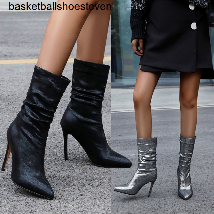 women wearing high heel boots