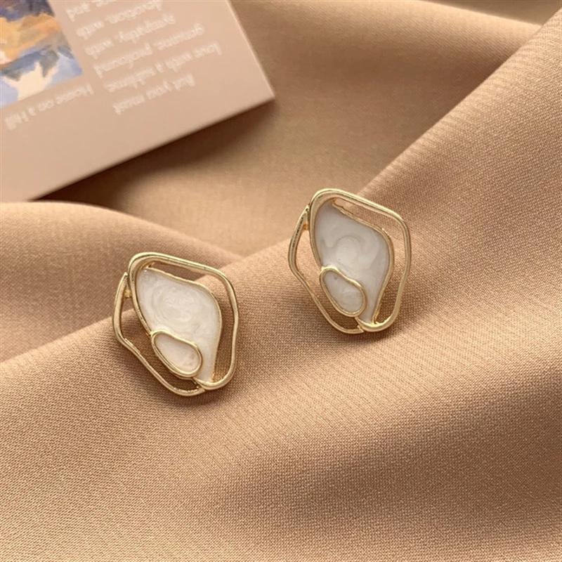 

YPAY 2021 Korean Temperament Minimalistic Geometric irregular Shell Stud Earrings For Women Personality Wild Ins Elegant Female
