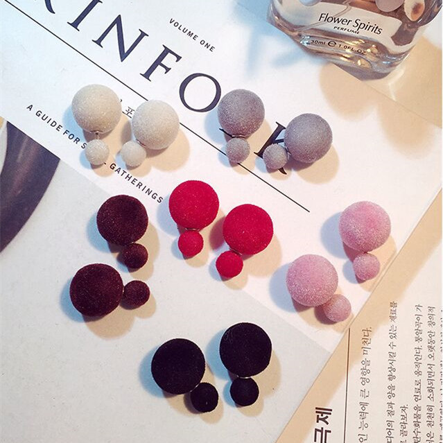 

Korean veet Plush double side ball Pearl Earrings Yiwu girl