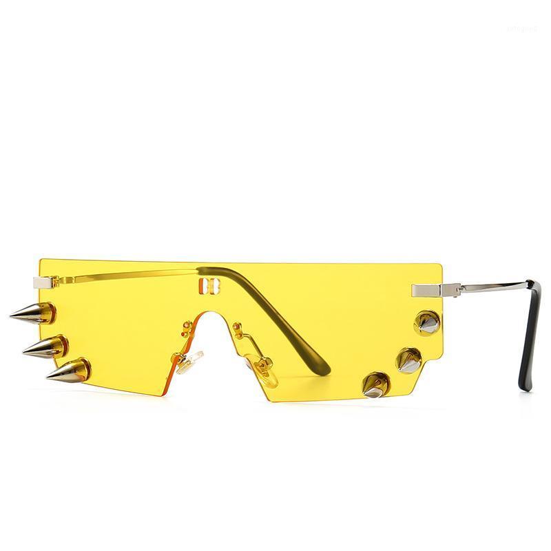 

Sunglasses 2021 Brand Design Rivets Decoration Male Retro Women Punk One Piece Rimless Sun Glasses For Ladies Men Vintage Uv4001