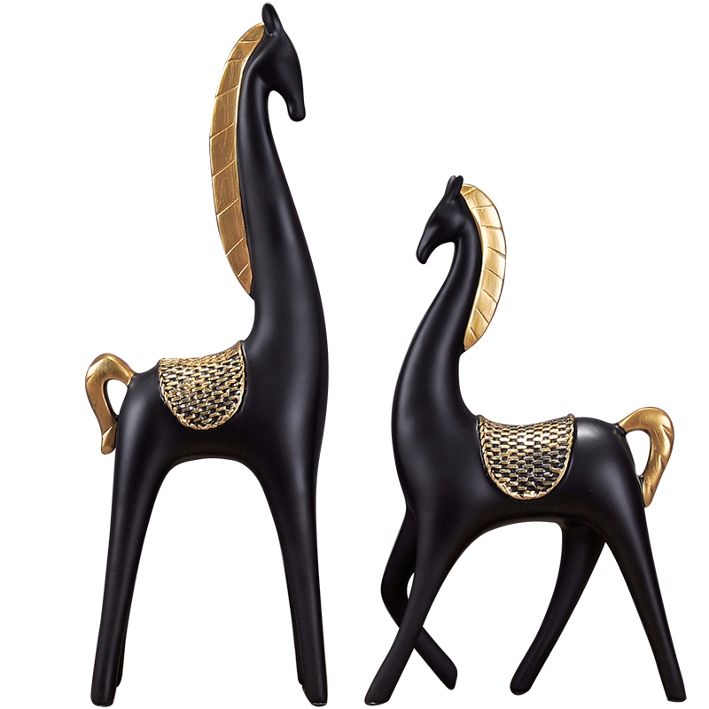 

Two one pack European modern horse ornaments creative home decoration living room wine cabinet TV cabinet porch crafts wedding