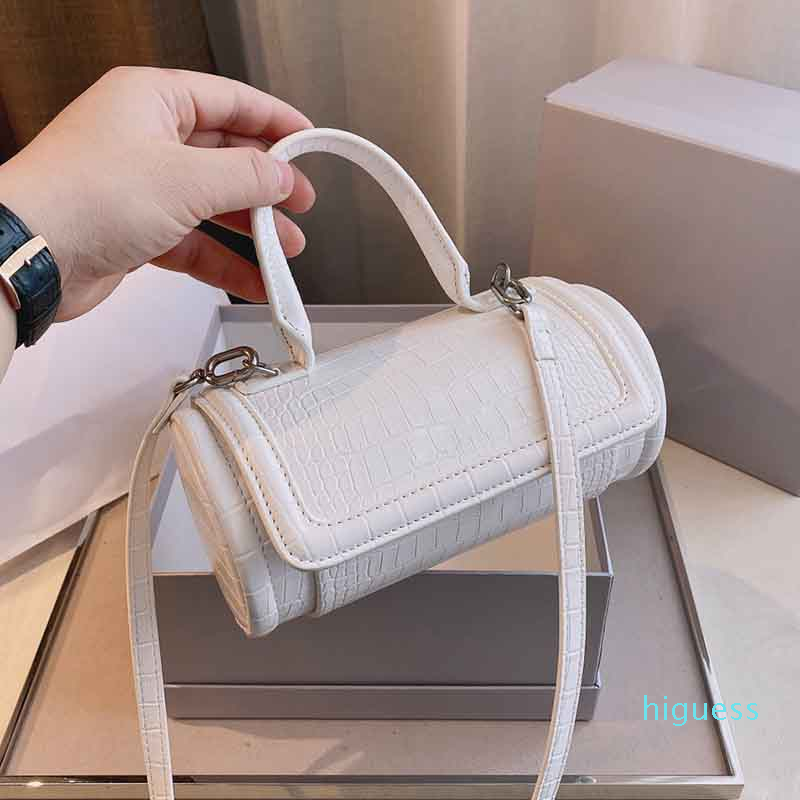 

Designer- Small Shoulder Bags Metal Shaped Pull Ring Curved Shape Tote Handbags Backpack Messenger Luxurys Clutch Leather Bag, Grey