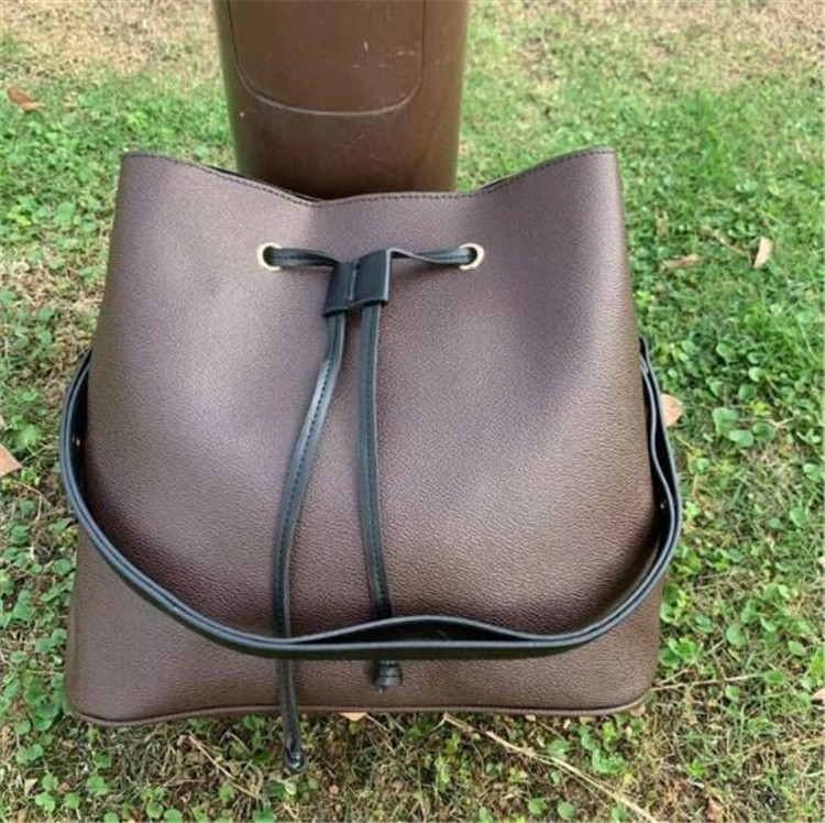 

houlder Bucket bags for women 2021 Luxury Handbags Women Bags Designer Famous Brands Pleated Ladies Leather Hand bag Sac A Main