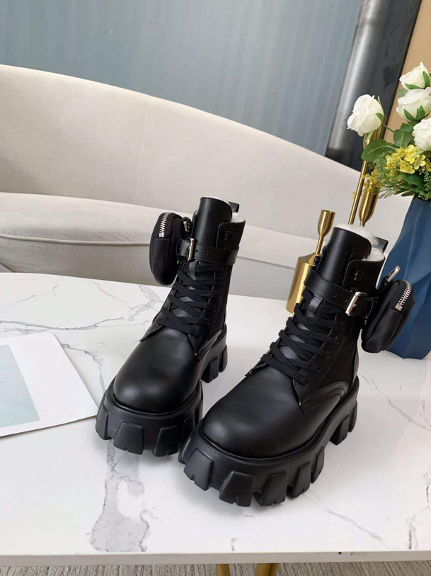 

Wholesale high quality women's boots! 2020 new winter wool thermal boots pocket bags loose cake platform ankle boots medium tube motorcycle, Black