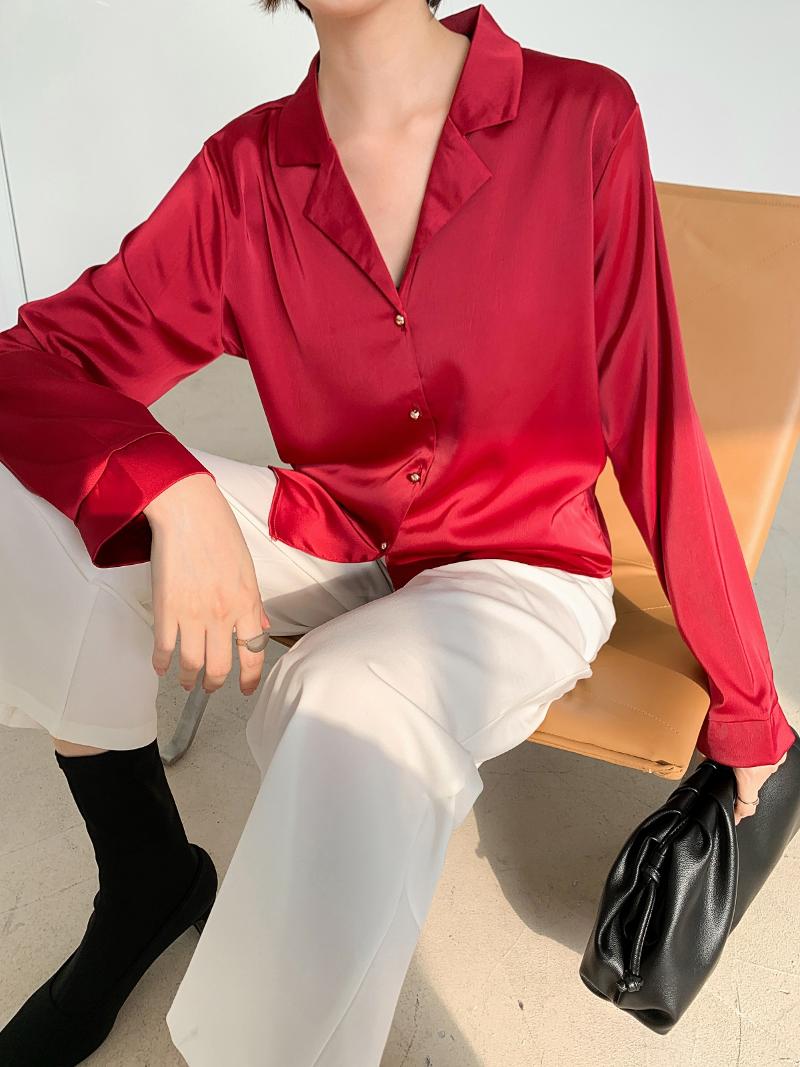 

Spring Red Satin Shirts Blouses Women Notched Collar Full Sleeve Female Tops And Blouses Vintage Loose Blusa Feminina 2021 St435