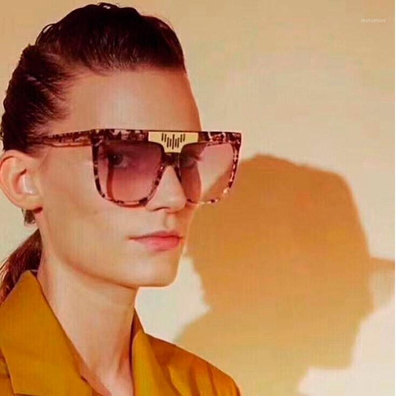 

Retro Men Square Sunglasses Women Brand Designer Metal Flat Top Oversized Sun Glasses Men Vintage Gradient Shades UV400 Oculos1