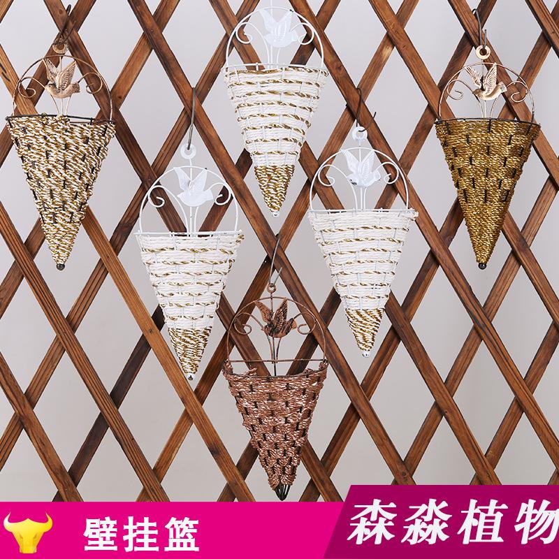 

Iron Art Rattan Handmade Weave Wall-mounted Basket Style Diversity Artistic Generous, Wall mounted basket random color