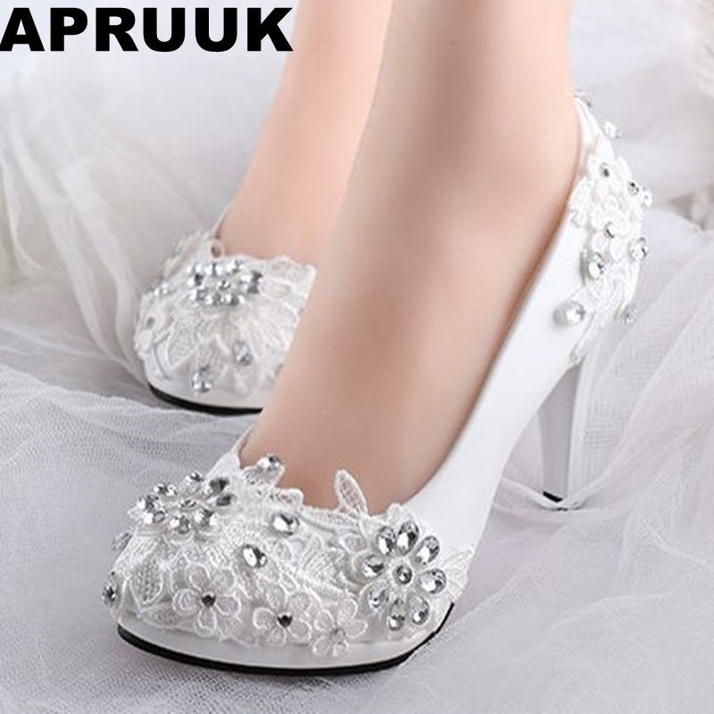 white shoes for bridesmaids