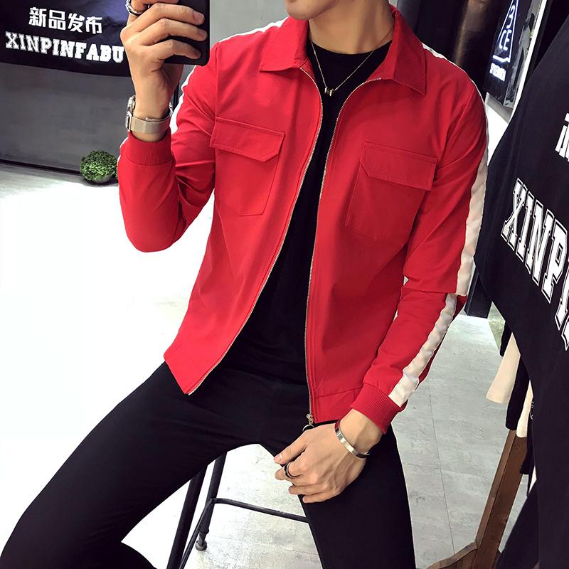 casaco vermelho homem