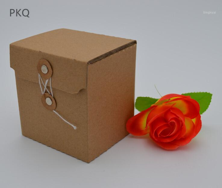 

kraft paper corrugated card packing box carton corrugated box express gift cosmetic packaging shipping clothing boxes1