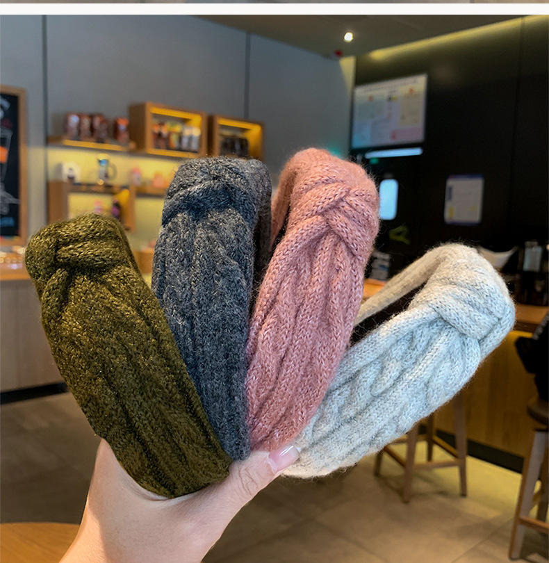 

Warm Hair band female Korean autumn and winter new woolen headband hair accessories hairpin wide-sided retro trend one generation
