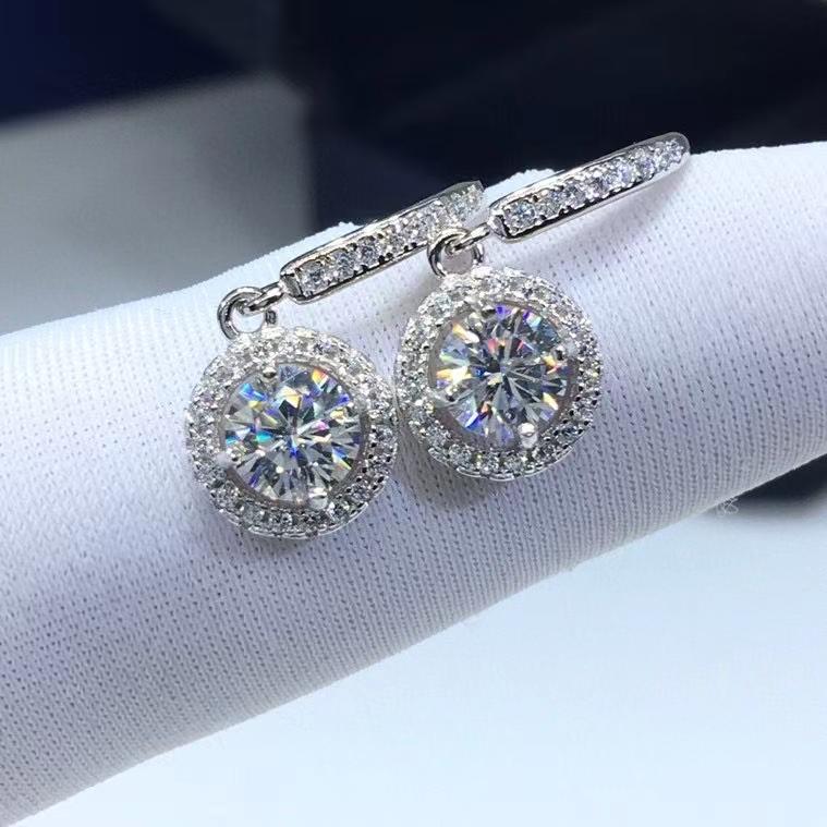 

Stud Passed Diamond Test Round Shape Moissanite Ear Studs D Color VVS S925 Silver Gold Plated Girl Fashion Jewelry Cute Gift, Golden;silver