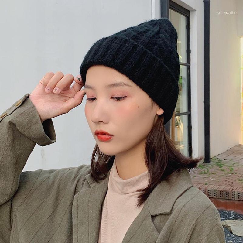 

Thick knit twisted pure color woolen hat Z4C01