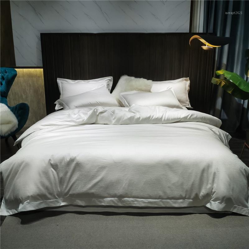 

4 Piece Vintage Crack Jacquard Pattern Quilt Covers Sets White Color Bedding Sheets Queen King Size Bed Linen Home Egypt Cotton1