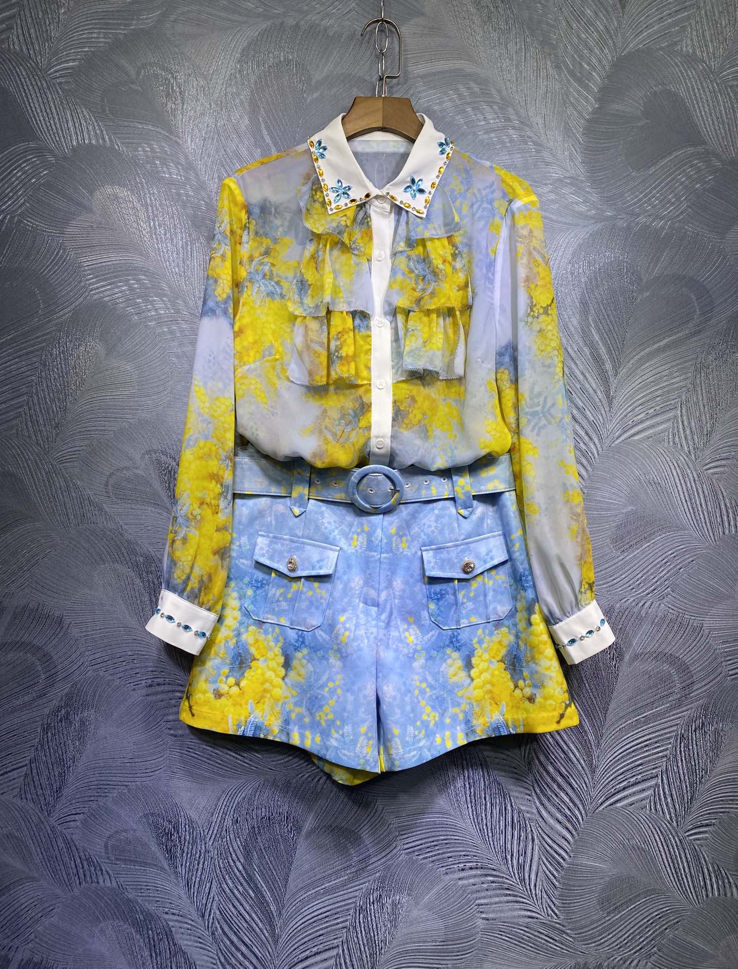 

Popular logo new shirts and shorts in spring 2021, Multi