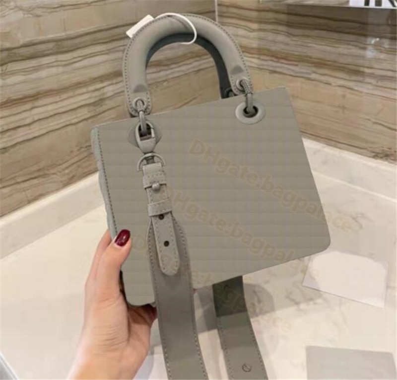 

Top 3A Brand 20cm Stunning Shoulder Bags Luxurys Designers Bags Messenger Women Totes Fashion Classic Handbags Crossbody Clutch Wallet Handbag Tote, Color f-20cm-with logo