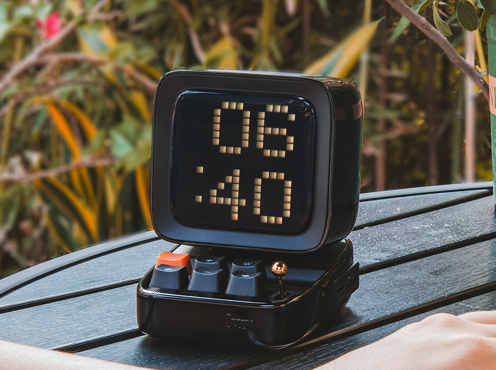 2021 Divoom Ditoo Retro Pixel Art Bluetooth Portable Speaker Alarm