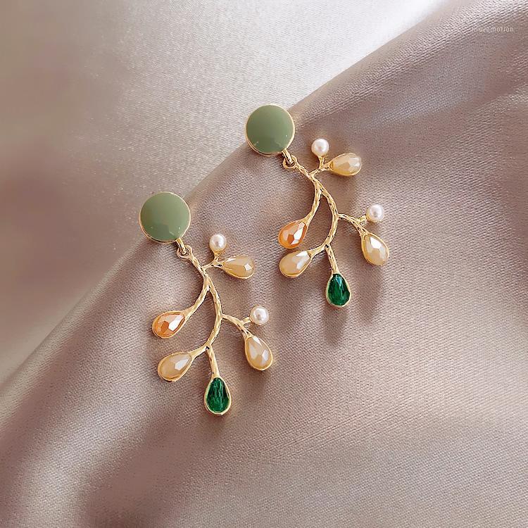 

South Korea 2020 New Fashion Temperament Simple Color Irregular Branches Ear Stud Elegant Earrings Female1