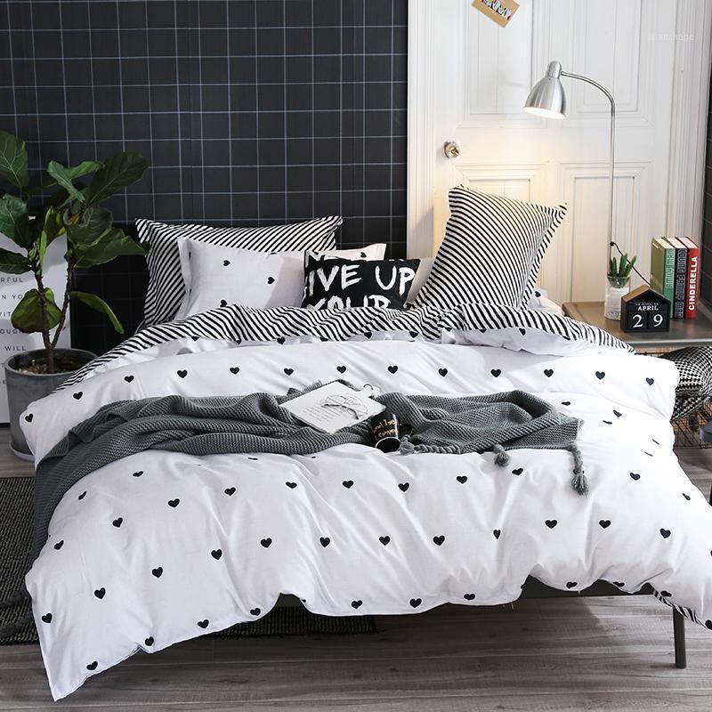 

38 Black and White Bed Linen Set King Size Heart Printed Bedding Sets ropa de cama y edredones Queen Bed Cover Bedding1, Zl255
