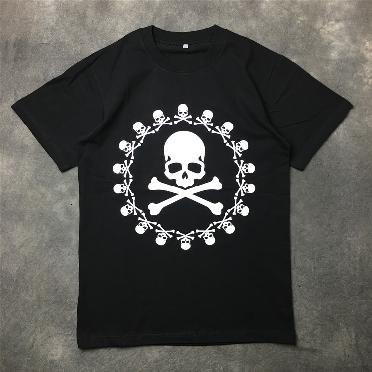 

2021 New Man Bones Circle T-shirts Hip Shirt Skateboard Cotton Top Kenye C48 ZKNN