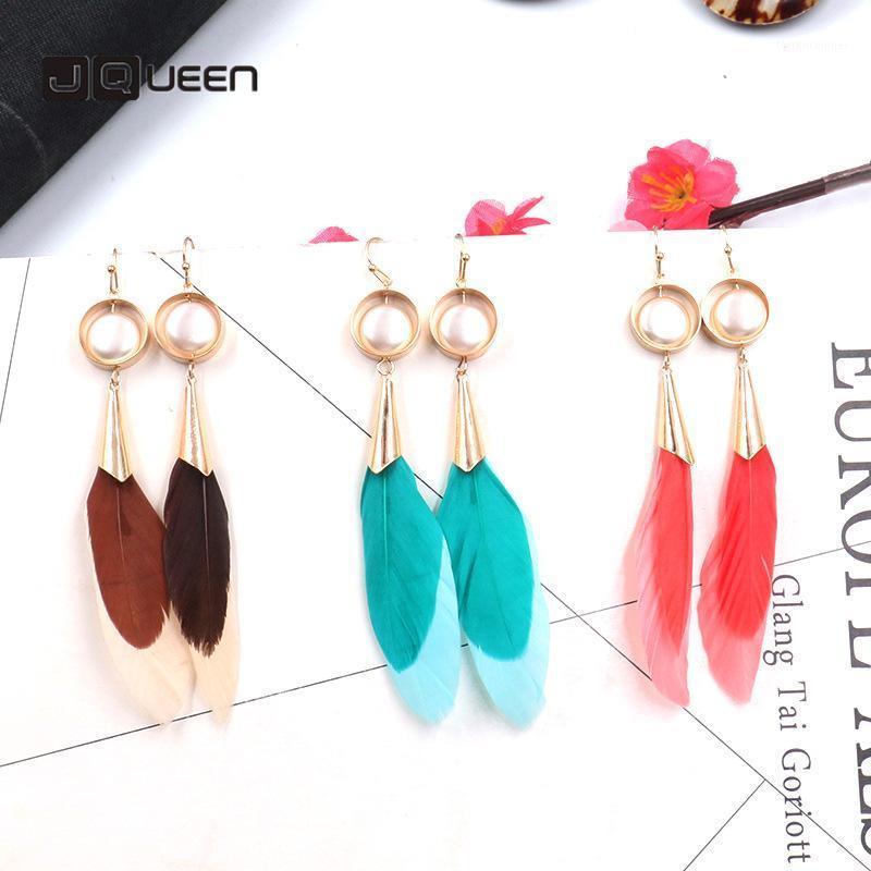 

Stud Fashion Individual Feather Female Euro-American Retro Gold Circle With Red And Green Earrings1