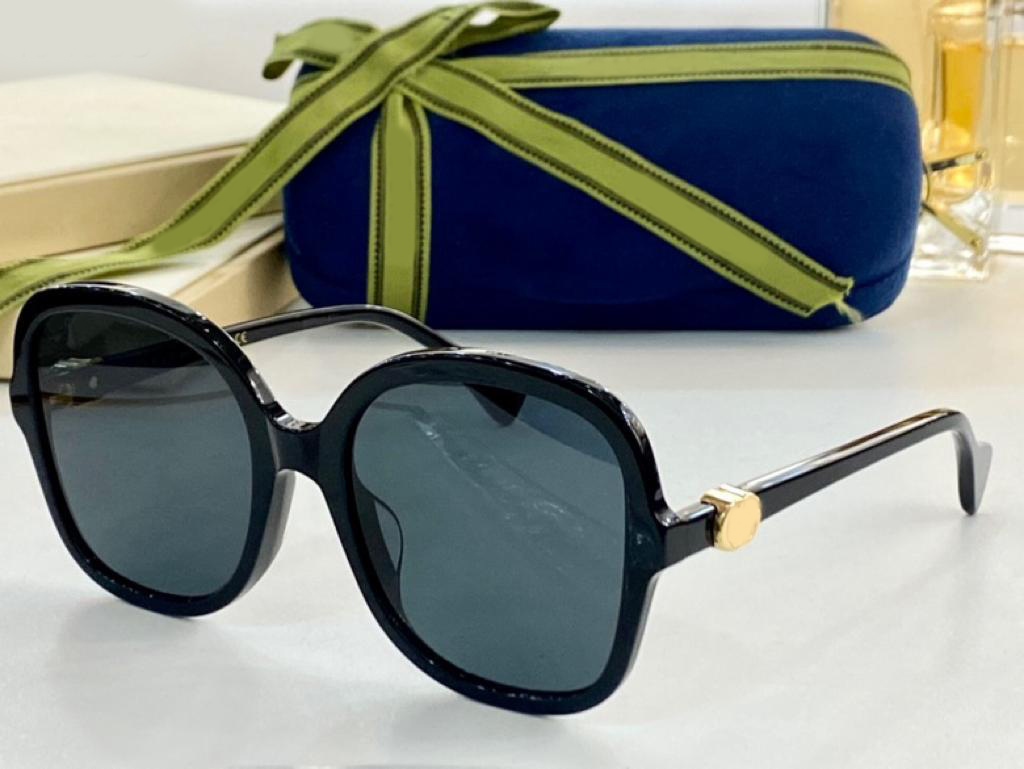 

Summer SUNGLASSES For Men Women 1178 Style Anti-Ultraviolet Retro Plate Square Plank Full Frame Special Eyeglasses Random Box