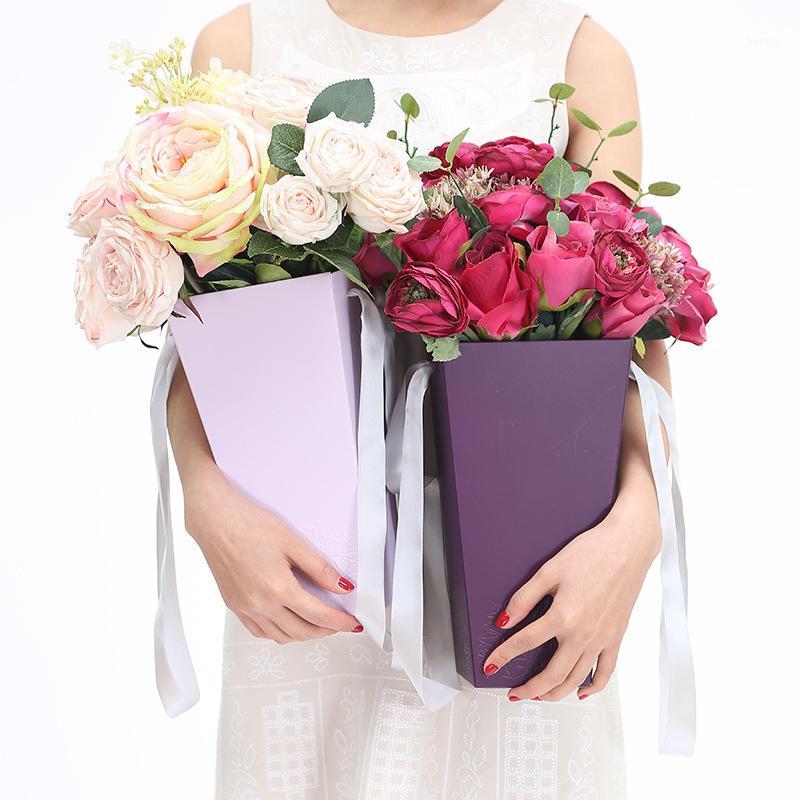 

Pure Color Flower Paper Boxes With Handhold Hug Bucket Florist Gift Packaging Box Party Gift Packing Cardboard Packing Bag1