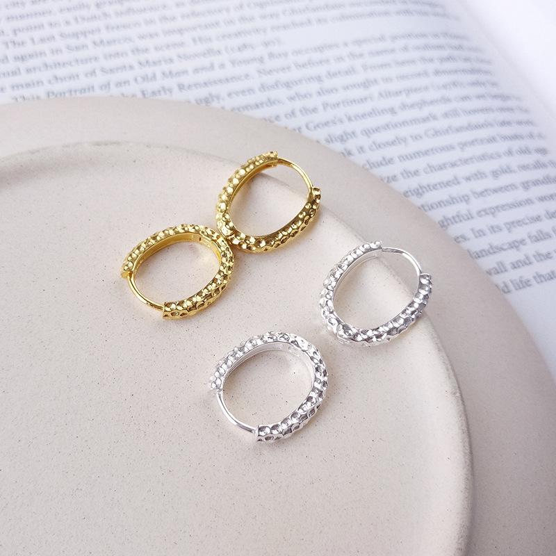 

1pair 18K GOld plated 100% Authentic 925 Sterling silver Carved Geometric Oval shape Hoop Huggie Earrings Fine jEWELRY E123