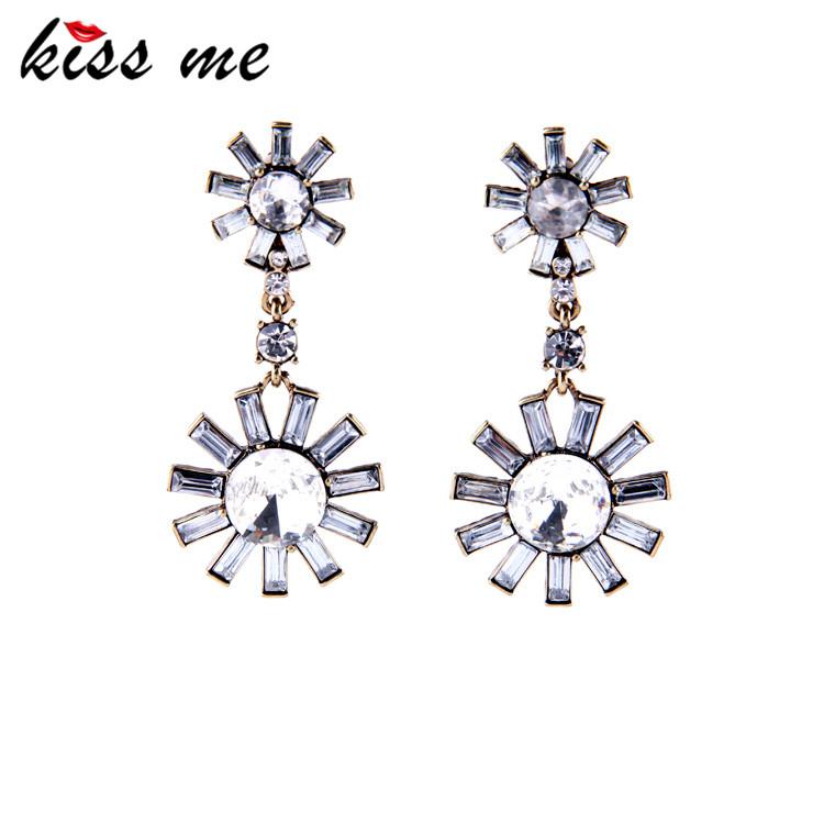 

Dazzling Banquet Dress Accessories New Look Crystal Flowers Shaky Ear Earrings Factory Wholesale