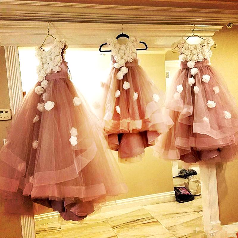 

Sweety Dusty Pink Little Flower Girls Dresses Appliques White Floral Toddler Birthday Pageant Party Gowns Kids First Communion Dress AL8621, Champagne