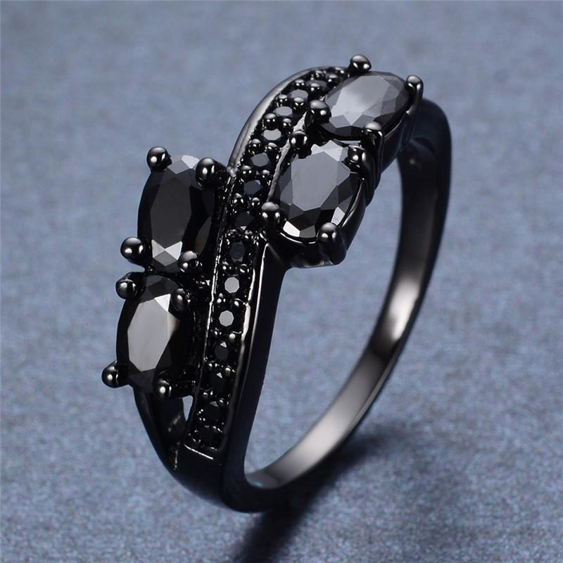 

Antique Black Oval Stone Ring Vintage Fashion Black Gold Zircon Wedding Party Rings For Women Engagement Promise Bridal Jewelry