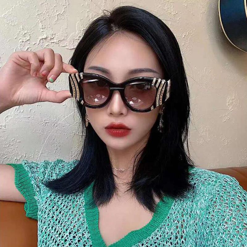 

QPeClou 2021 New Vintage Metal Punk Cat Eye Sunglasses Women Fashion Brand Designer Show Sun Glasses Men Cool Shades