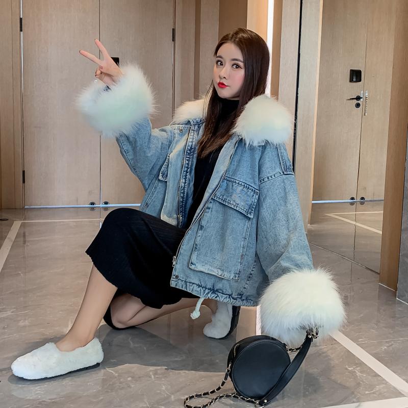 

2021 Winter Plus size plus velvet Denim cotton Coat Female fur collar Denim pie overcoming Women' Fashion casual Cotton coat, Gray fur collar
