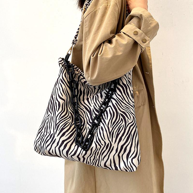 

Zebra Pattern Large Capacity Shoulder Bag Vintage Ladies Shopping Handbags Women's High Quality Top-handle Pack Casual Tote Bag