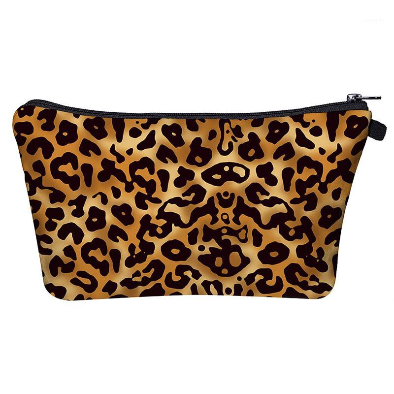 

Leopard Wash Bag Women 3D Printed Cosmetic Bag High Capacity Zipper Clutch Makeup Bags Female Ligth Portable Organizer1