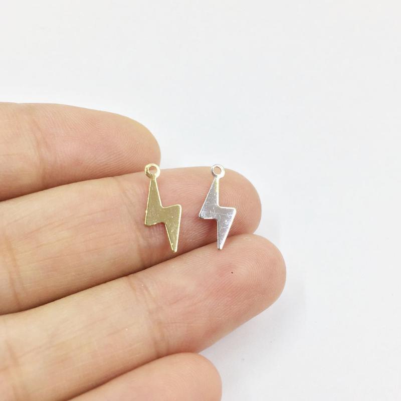 

Eruifa 20pcs 14*5mm Pretty Mini Thunder Brass Jewelry DIY Charms Pendant Necklace,Eearrings 2 Colors1