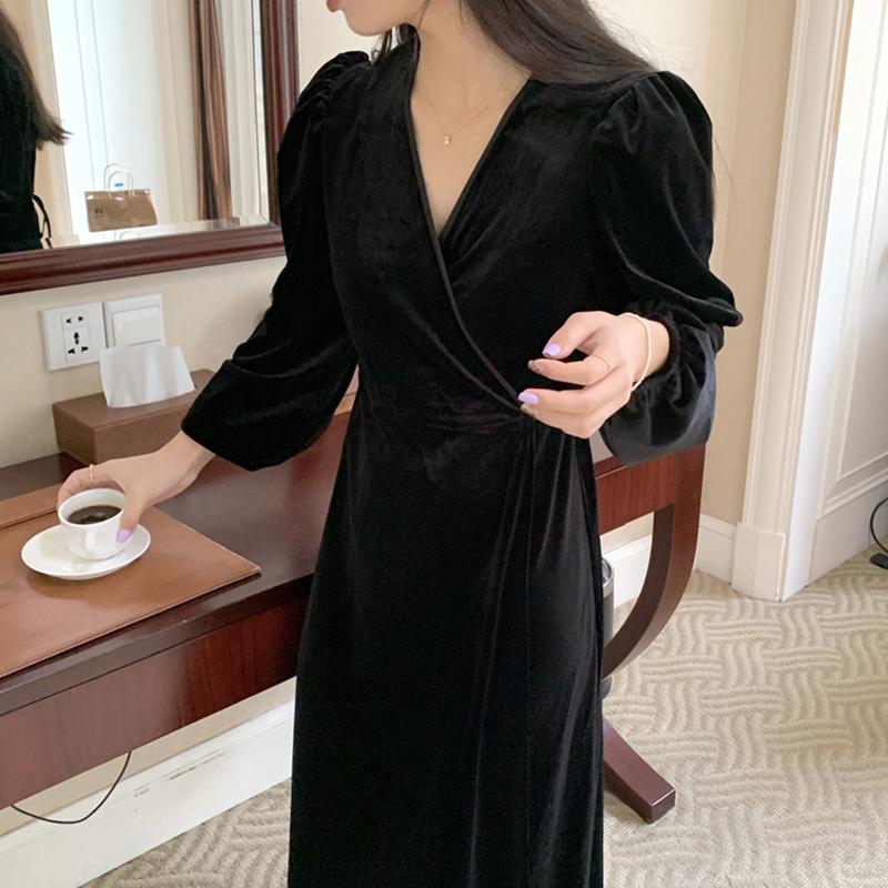 

Casual Dresses Vestidos Mujer Sexy Vintage Autumn Bottom Cross V Neck Puff Long Sleeve Black Velvet Dress Women Lace Up Waist Maxi Wild, Black;gray
