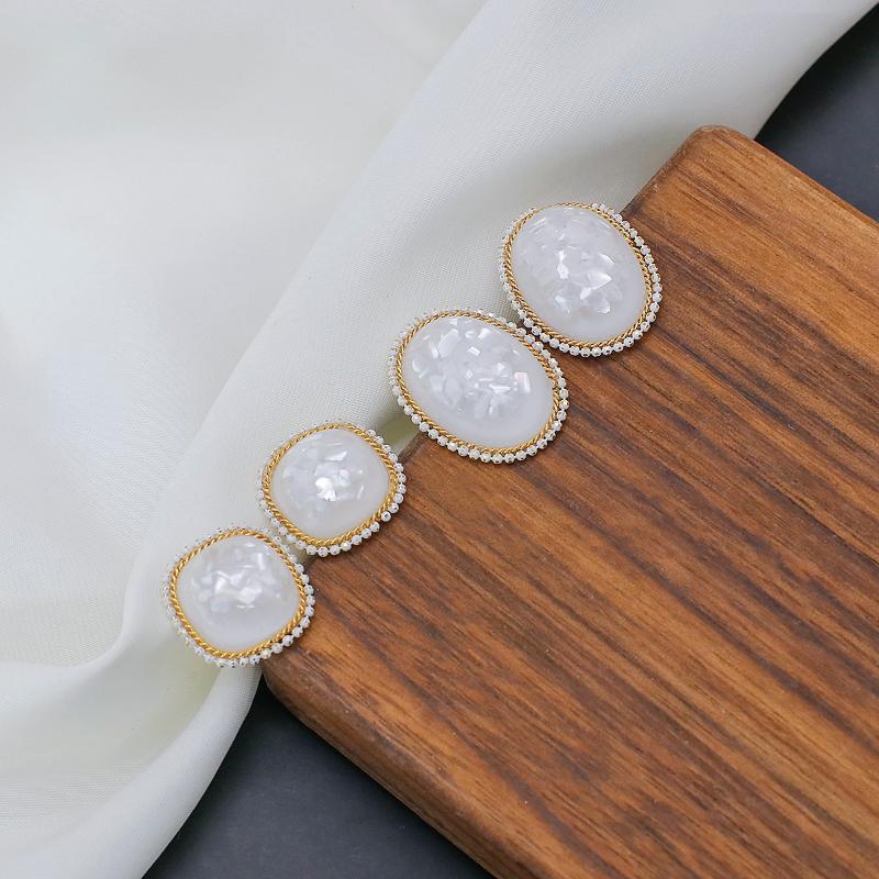 

AENSOA Trendy Korean Shell Fragment Resin Stud Earrings 2020 Minimalist Style Personality Geometry Pendants Jewelry INS